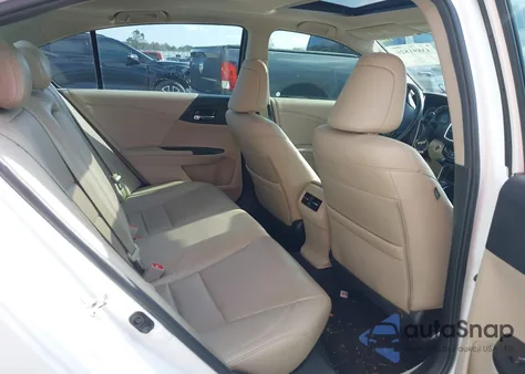 2016 Honda Accord Touring из США, поврежденный, VIN 1HGCR3F92GA005586